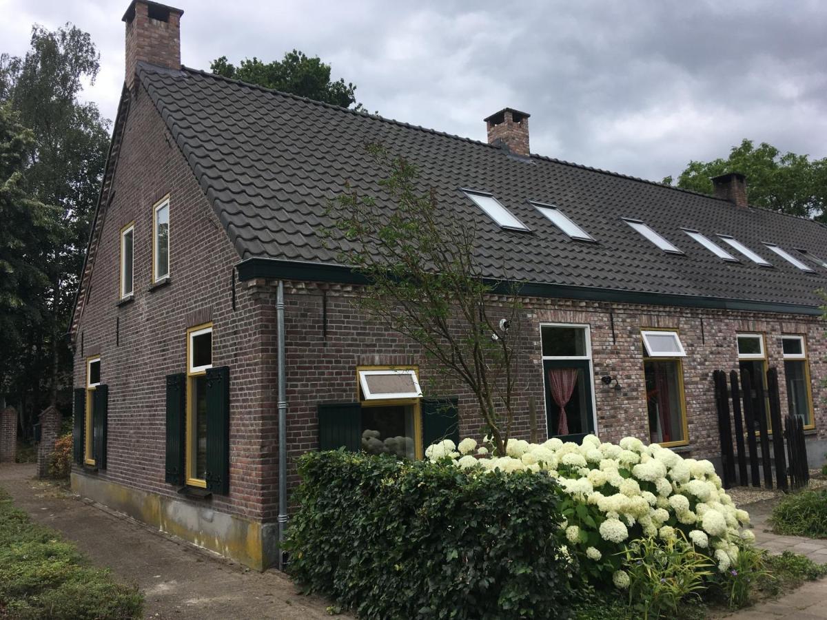 Vakantiehuis In Het Voorhuis Dommelen Luaran gambar