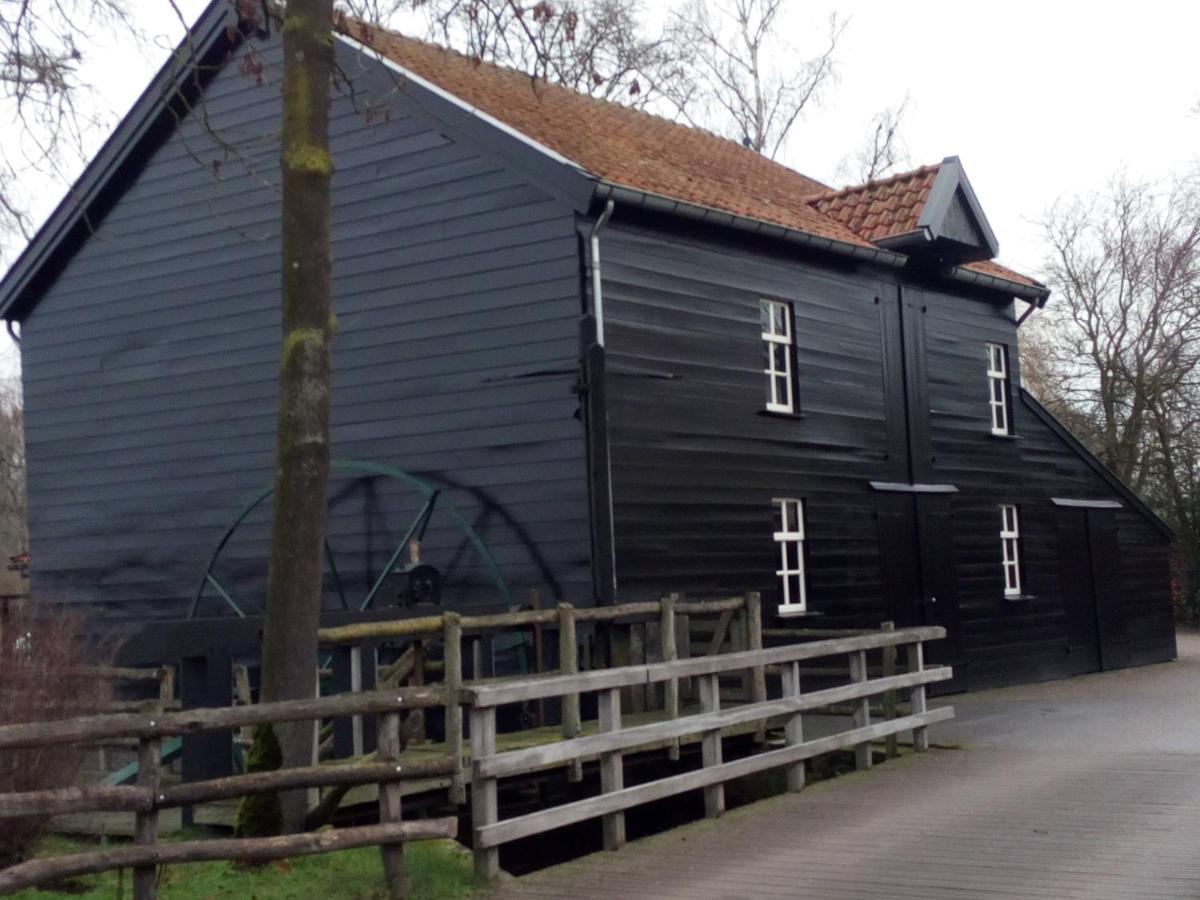 Vakantiehuis In Het Voorhuis Dommelen Luaran gambar
