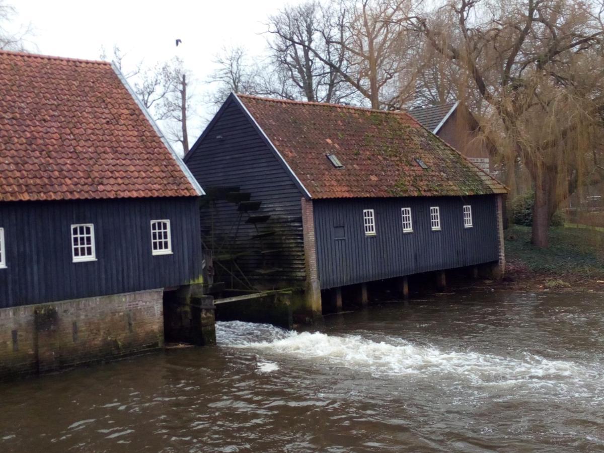 Vakantiehuis In Het Voorhuis Dommelen Luaran gambar